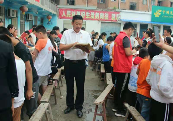 【网聚正能量 追梦太康人】衡霞光:脱下军装，只是换个地方去奋斗