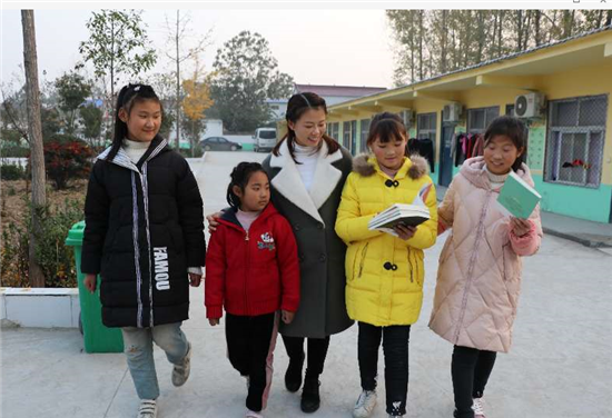 【网聚正能量 追梦太康人】“爱心妈妈”李丹：举办公益读书会，10年为贫困学生捐款上百万